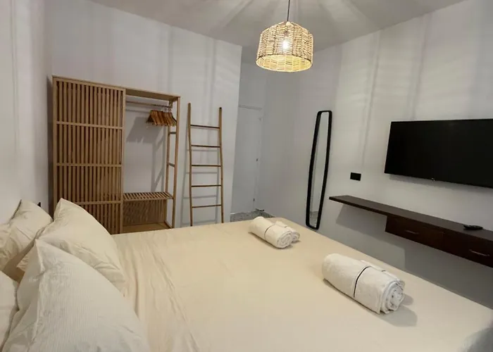 The Retro Kato 2 Min To The